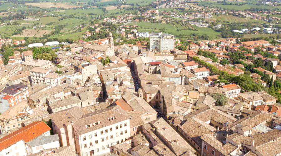 Le migliori offerte di noleggio auto a Osimo